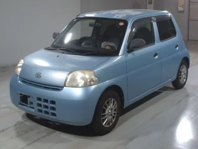 Daihatsu Esse