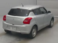 Suzuki SWIFT лот № 70054 оценка 3  с аукциона в Японии 1