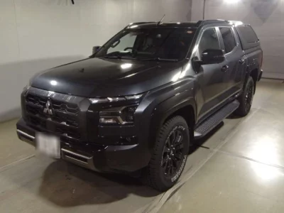 Mitsubishi TRITON