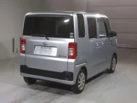 Daihatsu HIJET CADDIE лот № 4111 оценка 3.5  с аукциона в Японии 1
