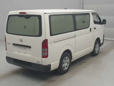 Toyota HIACE VAN  с аукциона в Японии