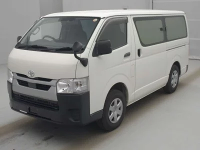 Toyota HIACE VAN  с аукциона в Японии