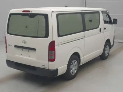 Toyota HIACE VAN  с аукциона в Японии