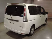 Nissan SERENA лот № 7058 оценка 3.5  с аукциона в Японии 1