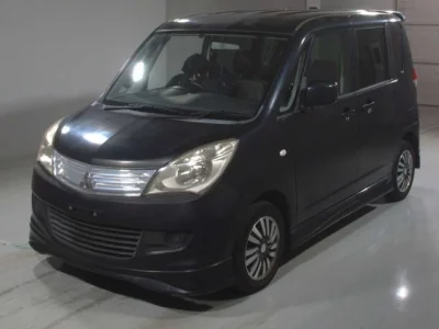 Mitsubishi DELICA D2
