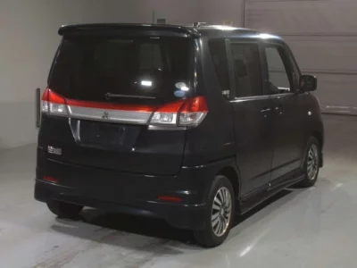 Mitsubishi DELICA D2