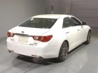 Toyota MARK X лот № 4226 оценка 3.5  с аукциона в Японии 1