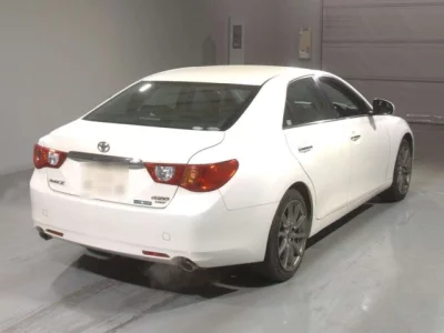 Toyota MARK X  с аукциона в Японии