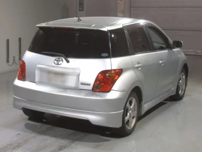 Toyota IST