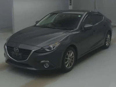 Mazda AXELA  с аукциона в Японии