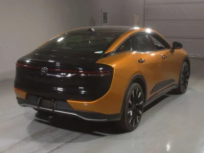 Toyota CROWN CROSSOVER