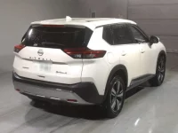 Nissan X-TRAIL лот № 2137 оценка 5  с аукциона в Японии 1