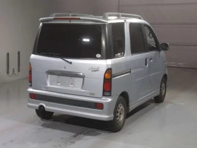 Daihatsu Atrai Wagon  с аукциона в Японии