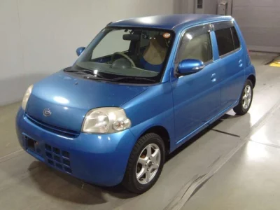 Daihatsu Esse