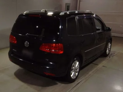 Volkswagen GOLF TOURAN