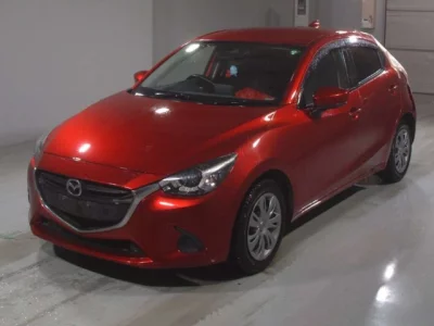 Mazda DEMIO  с аукциона в Японии