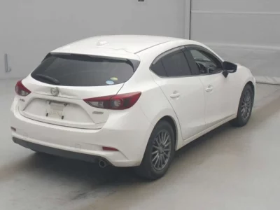 Mazda AXELA  с аукциона в Японии