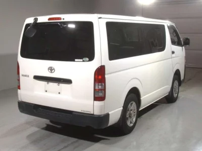 Toyota HiAce Van