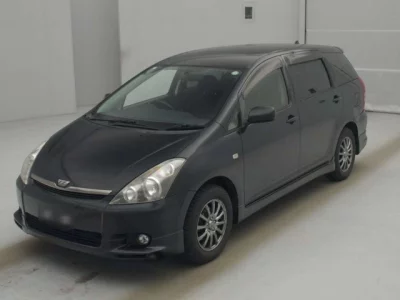 Toyota WISH  с аукциона в Японии