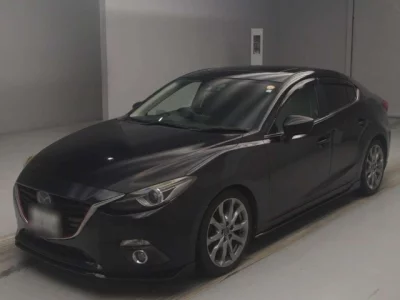 Mazda AXELA  с аукциона в Японии