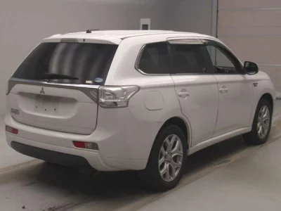 Mitsubishi OUTLANDER PHEV