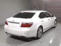 Lexus LS лот № 10017 оценка 4  с аукциона в Японии 1