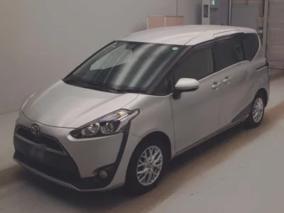 Toyota SIENTA  с аукциона в Японии