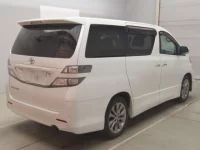 Toyota VELLFIRE лот № 70032 оценка R  с аукциона в Японии 1