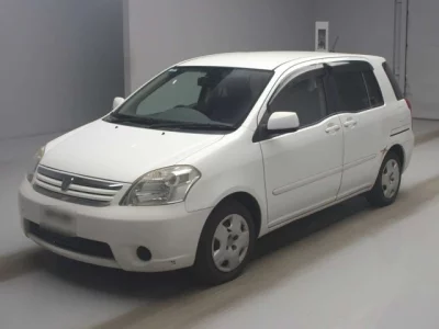 Toyota RAUM