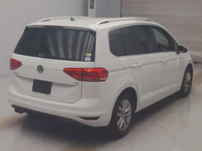Volkswagen GOLF TOURAN