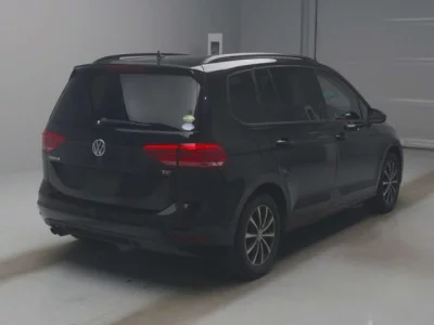 Volkswagen GOLF TOURAN