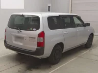 Toyota SUCCEED лот № 70048 оценка 3  с аукциона в Японии 1