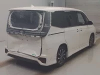 Toyota VOXY лот № 73 оценка R  с аукциона в Японии 1