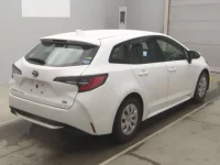 Toyota COROLLA TOURING лот № 70140 оценка 3.5  с аукциона в Японии 1