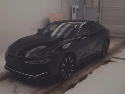 Toyota CROWN CROSSOVER