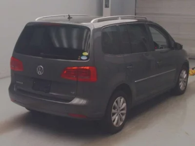 Volkswagen GOLF TOURAN