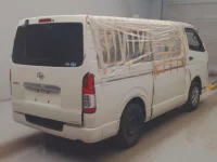 Toyota HIACE VAN лот № 62031 оценка R  с аукциона в Японии 1