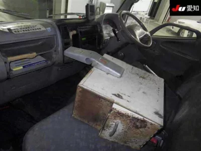 Hino DUTRO  с аукциона в Японии