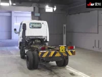 Isuzu TRUCK лот № 7122 оценка 3  с аукциона в Японии 1