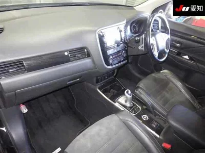 Mitsubishi OUTLANDER PHEV