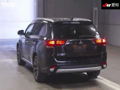 Mitsubishi OUTLANDER PHEV