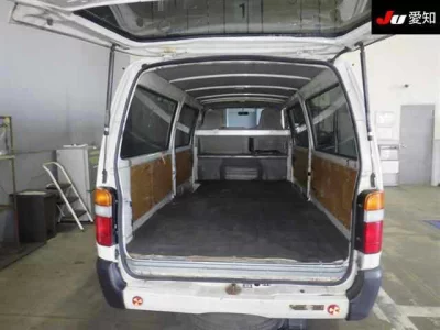 Toyota DYNA  с аукциона в Японии