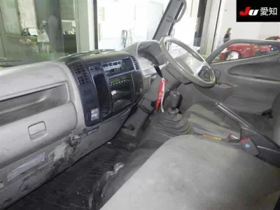 Toyota DYNA  с аукциона в Японии