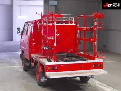 Toyota DYNA  с аукциона в Японии