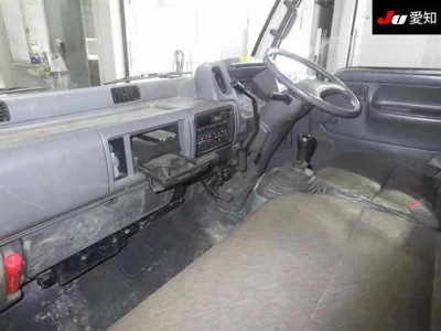 Nissan TRUCK  с аукциона в Японии