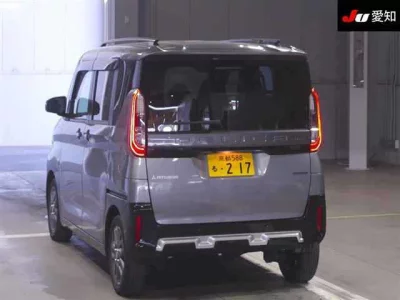 Mitsubishi DELICA MINI