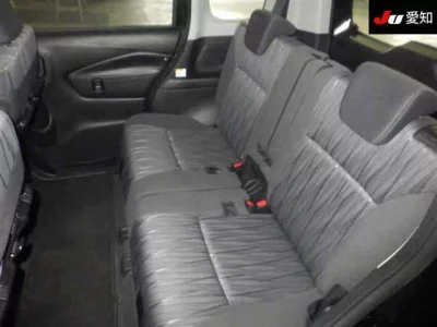 Mitsubishi DELICA D2