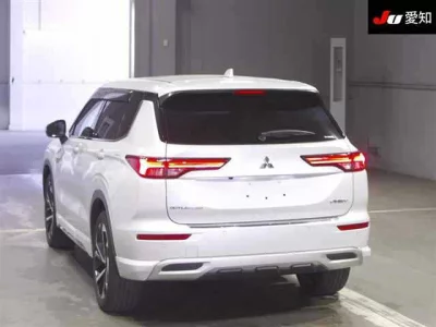 Mitsubishi OUTLANDER PHEV