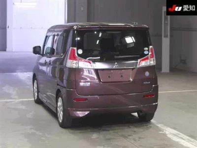 Mitsubishi DELICA D2