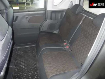 Mitsubishi EK X SPACE